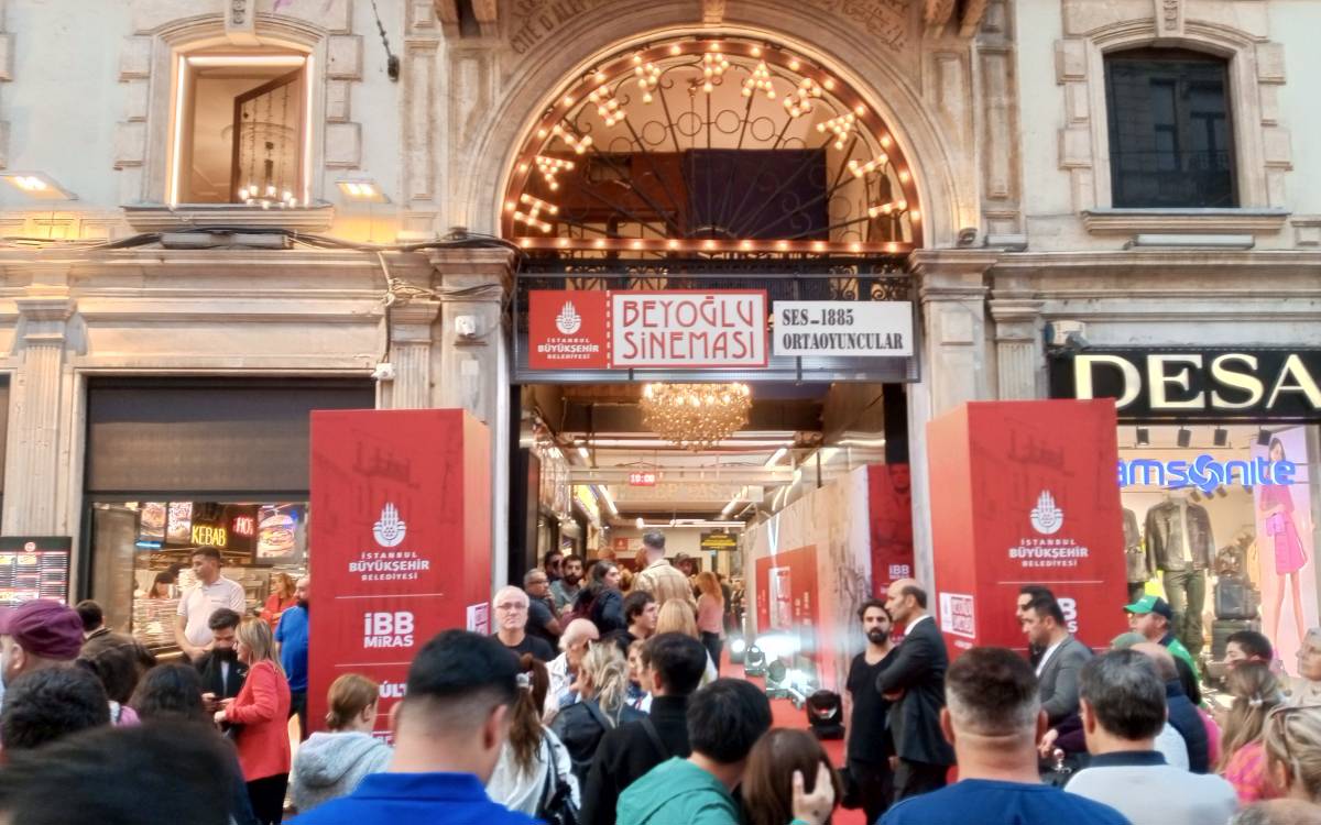 Beyoğlu'nda ücretsiz sinema keyfi  